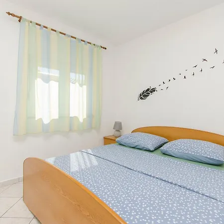 Danica Apartment *